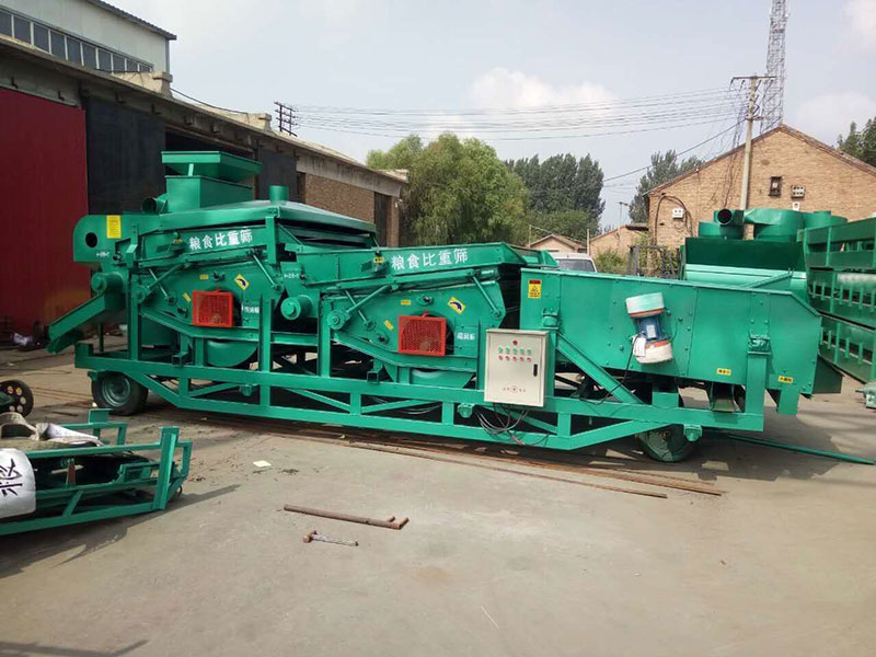 Dust-removing Grain Gravity Sieve